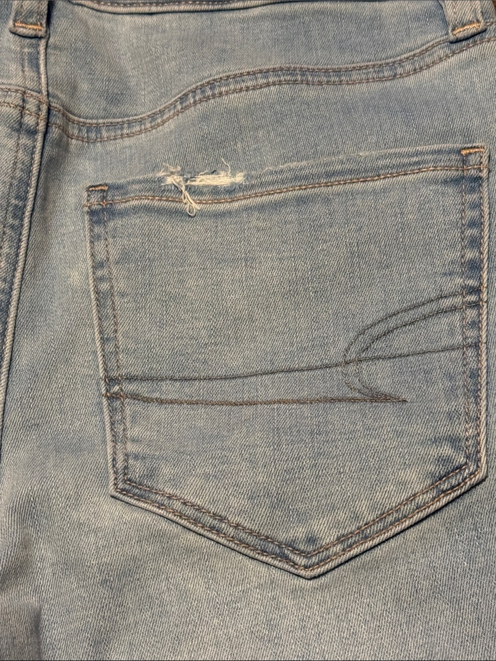 American Eagle Outfitters Light Blue Cropped Skinny Jeans - Picture 7 of 9
